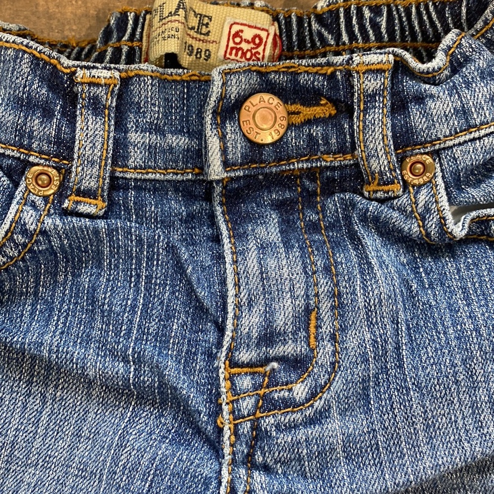 BABY GIRL RUFFLE FLARE JEANS - Picture 3 of 4